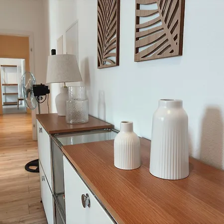 Hozo 9 - Wifi, Balcony, 2 Sleeping Rooms, Up To 6 Persons, Train Station Apartment Koblenz (Rhineland-Palatinate)